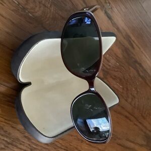 Elegant Black Sunglasses